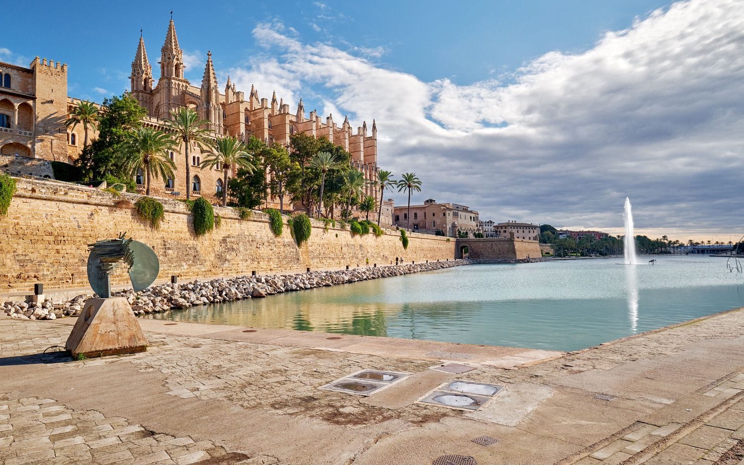 View of the cathedral of Mallorca